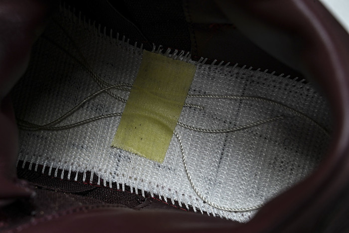 IO7744-600 JORDAN 3 RETRO PRM TEAM RED/METALLIC GOLD/BURGUNDY CRUSH/COCONUT MILK/SMOKEY MAUVE