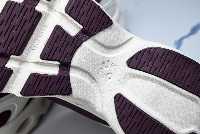 ON RUNNING LEISURE SPORTS SHOES WHITE/WINE RED