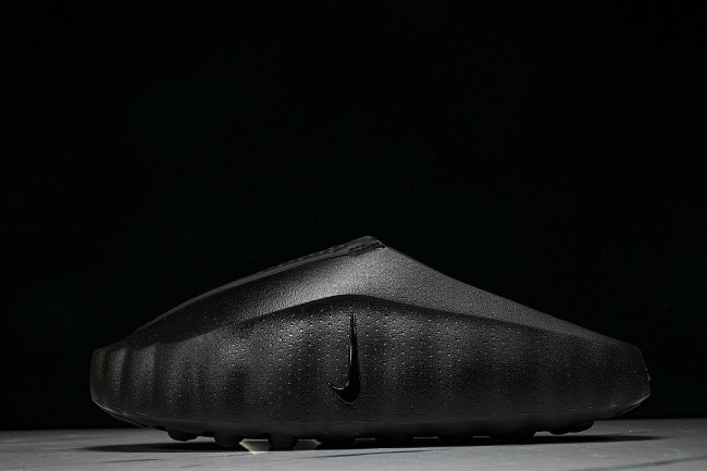 HQ4307-005 MIND 001 MEN'S AND WOMEN'S PRE COMPETITION TRAINING SLIPPERS BLACK/INKINESS