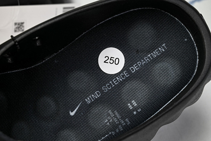 HQ4307-005 MIND 001 SLIDE BLACK/ANTHRACITE/COOL GREY