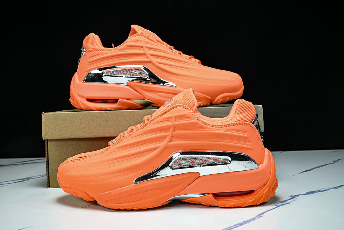 DZ7293-800 HOT STEP 2 TOTAL ORANGE/UNIVERSITY GOLD/CHROME