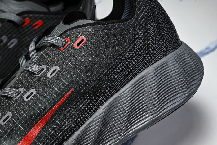 HM9697-002 AVA X BREATHABLE AND SUPPORTIVE RUNNING SHOES BLACK/GREY/RED