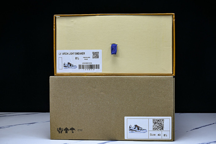 MAN TRAINER SPORTS SHOES LACE UP COWHIDE RUNNING SHOES CASUAL BOARD SHOES LIGHT BLUE/ICE BLUE