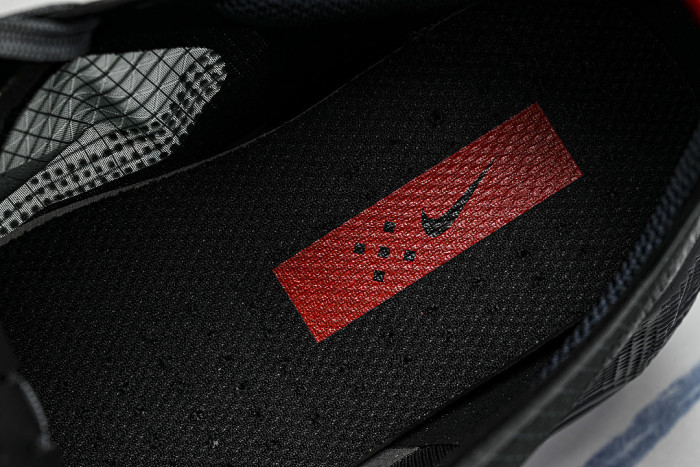 HM9697-002 AVA X BREATHABLE AND SUPPORTIVE RUNNING SHOES BLACK/GREY/RED