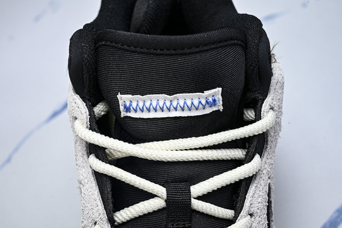 JS3886 BADBO 1.0 OFF WHITE/CORE BLACK/GUM