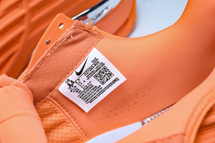 DZ7293-800 HOT STEP 2 TOTAL ORANGE/UNIVERSITY GOLD/CHROME