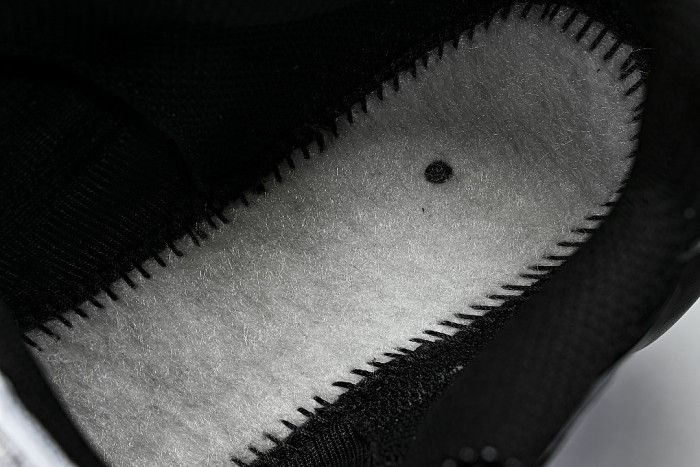 604133-050 AIR MAX PLUS BLACK/BLACK-BLACK