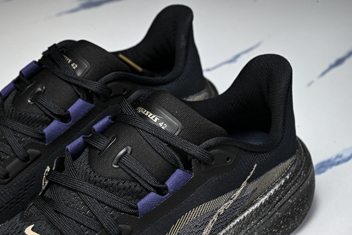 IR7192-001 AIR ZOOM PEGASUS 42 BLACK/PITCH BLUE/BLACKENED BLUE/BLUR
