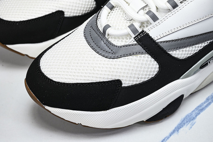 2026 THE NEW MEN'S SHOES ARE FASHIONABLE AND TRENDY LACE UP SPORTS SHOES WHITE/BLACK
