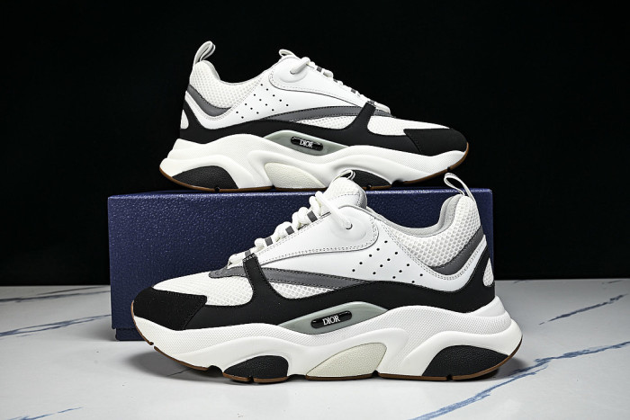 2026 THE NEW MEN'S SHOES ARE FASHIONABLE AND TRENDY LACE UP SPORTS SHOES WHITE/BLACK