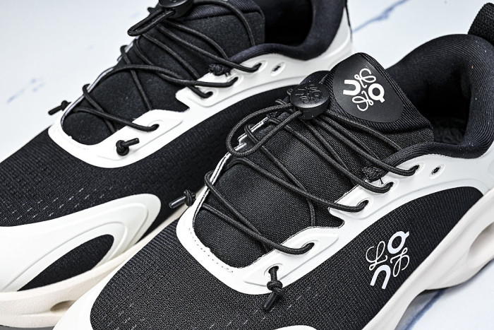 ON RUNNING LEISURE SPORTS SHOES BLACK/WHITE