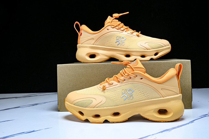 ON RUNNING LEISURE SPORTS SHOES ORANGE/ORANGE/ORANGE