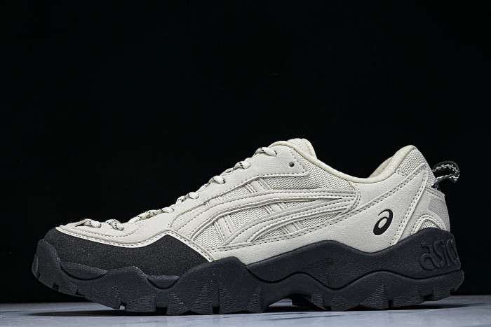 1203A983-020 GEL-TRUCK OUTDOOR SPORTS HIKING SHOES BEIGE/BLACK/BEIGE