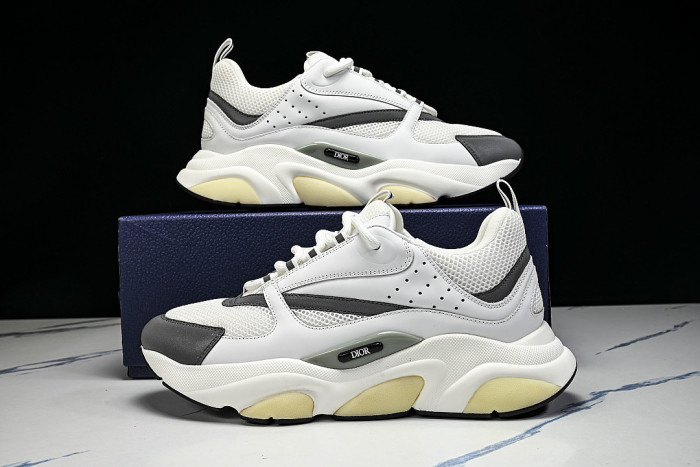 2026 THE NEW MEN'S SHOES ARE FASHIONABLE AND TRENDY LACE UP SPORTS SHOES WHITE/OFF WHITE
