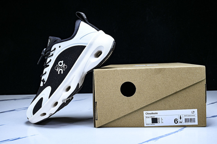 ON RUNNING LEISURE SPORTS SHOES BLACK/WHITE