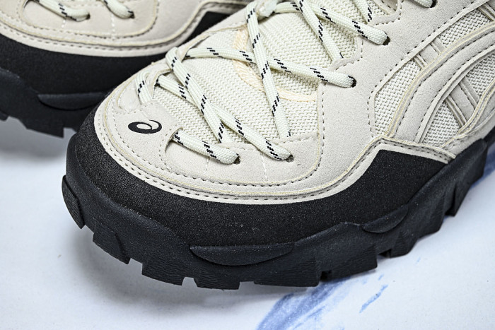 1203A983-020 GEL-TRUCK OUTDOOR SPORTS HIKING SHOES BEIGE/BLACK/BEIGE