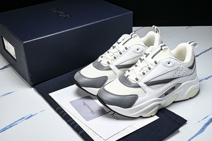 2026 NEW TRENDY LACE UP SPORTS SHOES FOR BOTH MEN AND WOMEN WHITE/OFF WHITE