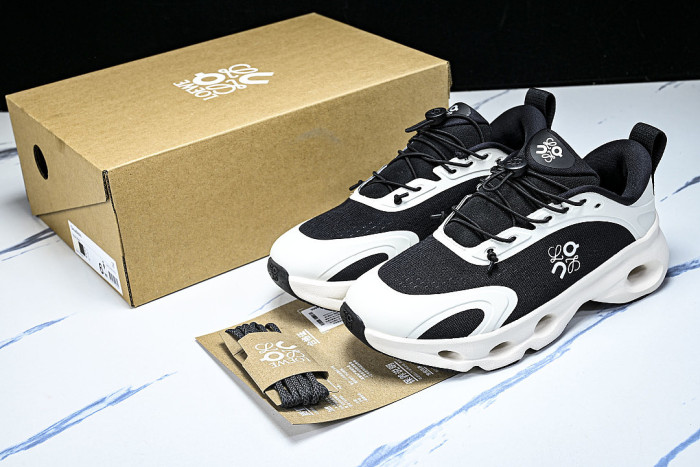 ON RUNNING LEISURE SPORTS SHOES BLACK/WHITE