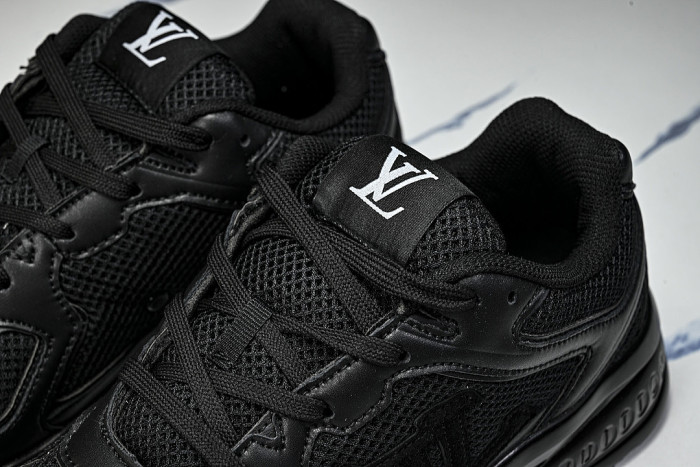 MESH-WOVEN SPORTY CASUAL RUNNING SHOES BLACK/BLACK/BLACK