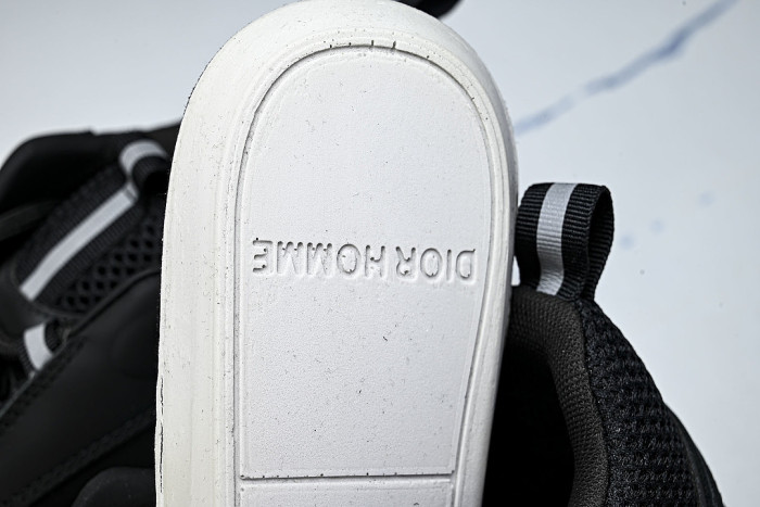 2026 THE NEW MEN'S SHOES ARE FASHIONABLE AND TRENDY LACE UP SPORTS SHOES BLACK/INKINESS
