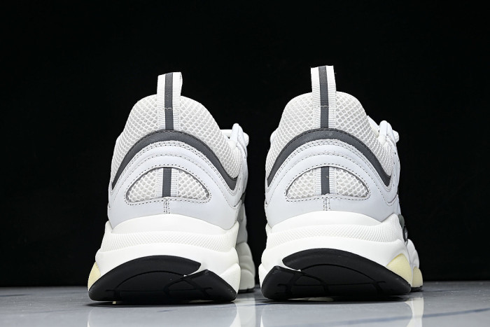 2026 THE NEW MEN'S SHOES ARE FASHIONABLE AND TRENDY LACE UP SPORTS SHOES WHITE/OFF WHITE