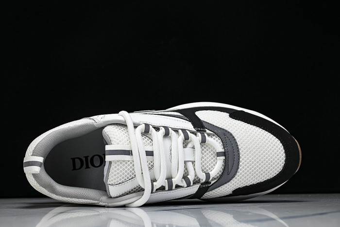 2026 THE NEW MEN'S SHOES ARE FASHIONABLE AND TRENDY LACE UP SPORTS SHOES WHITE/BLACK