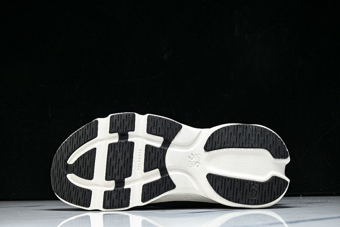 ON RUNNING LEISURE SPORTS SHOES BLACK/WHITE