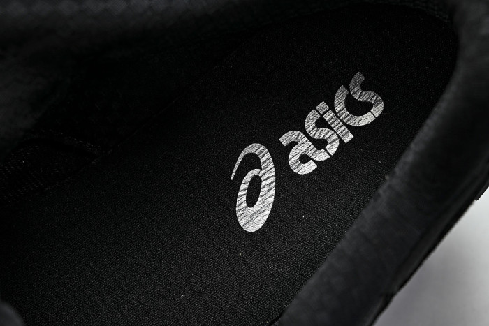 1203A746-001 GEL-TRUCK OUTDOOR SPORTS HIKING SHOES BLACK/BLACK/BLACK