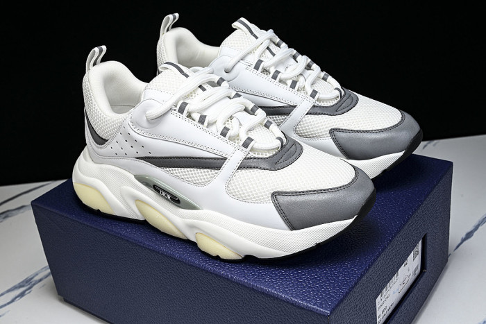 2026 THE NEW MEN'S SHOES ARE FASHIONABLE AND TRENDY LACE UP SPORTS SHOES WHITE/OFF WHITE