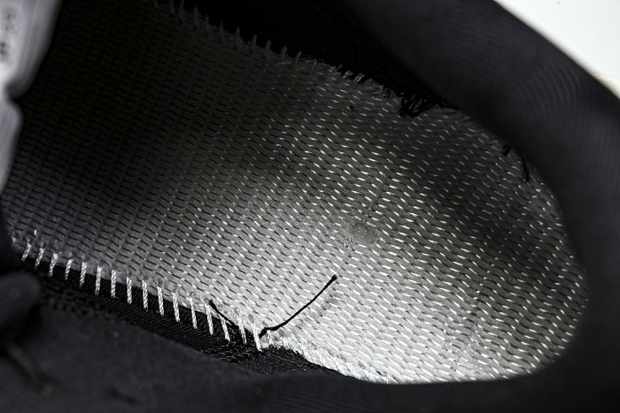 ON RUNNING LEISURE SPORTS SHOES BLACK/WHITE