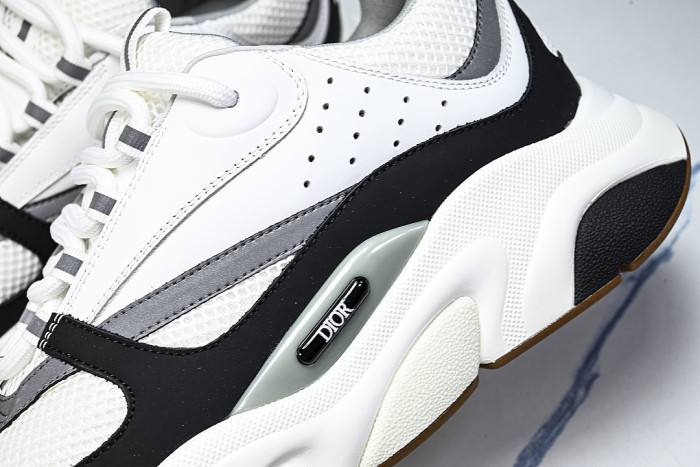 2026 THE NEW MEN'S SHOES ARE FASHIONABLE AND TRENDY LACE UP SPORTS SHOES WHITE/BLACK