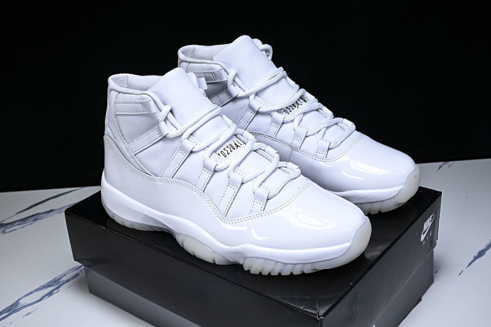 IV7639-100 JORDAN 11 RETRO WHITE/WHITE/WHITE