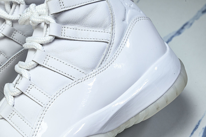 IV7639-100 JORDAN 11 RETRO WHITE/WHITE/WHITE