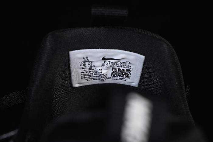FJ7127-010 FREE METCON 6 BLACK/GUM LIGHT BROWN/COCONUT MILK