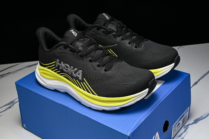 1176572 BKCS ONE CLIFTON 11 LIGHTWEIGHT AND BREATHABLE MESH RUNNING SHOES BLACK/YELLOW