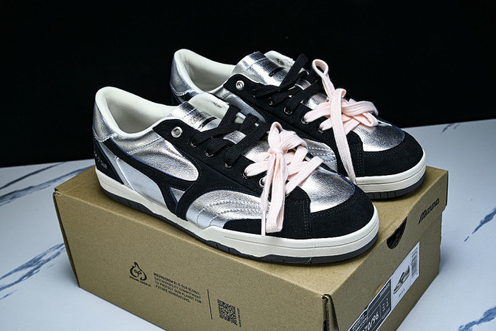 D1GH261013 CT CLUB RETRO LOW-TOP CASUAL SNEAKERS SILVER/BLACK