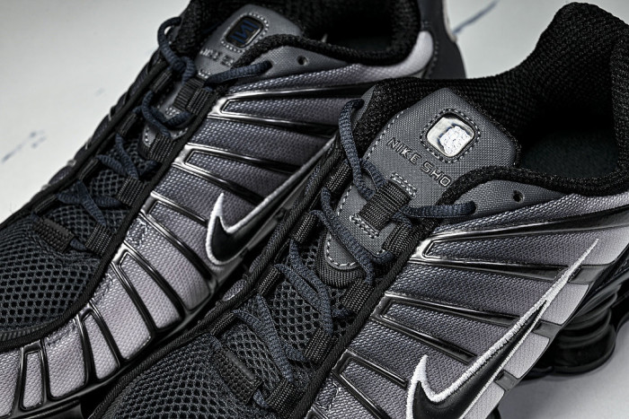 IH1336-002 SHOX TL FADE OFF NOIR/BLACK/WHITE