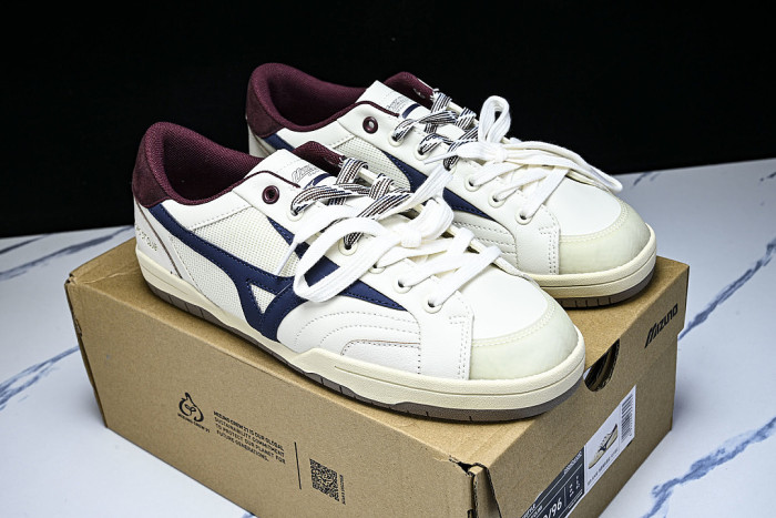 D1GH261010 CT CLUB RETRO LOW-TOP CASUAL SNEAKERS WHITE/BLUE/WINE RED/BEIGE