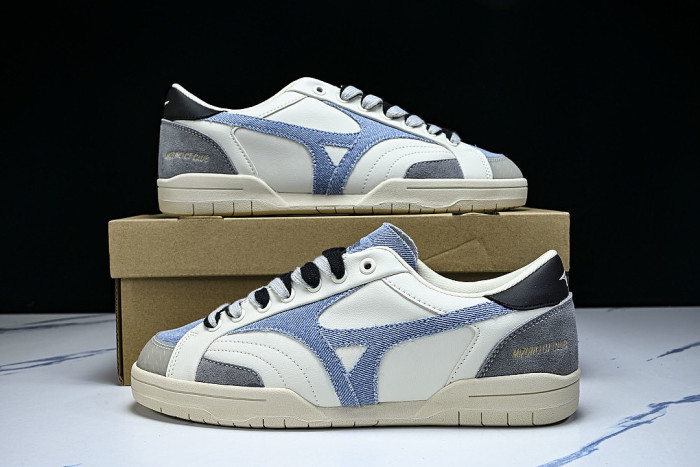 D1GH261002 CT CLUB RETRO LOW-TOP CASUAL SNEAKERS WHITE/BLUE/BLACK