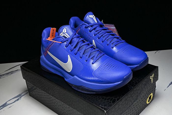 IO6256-400 ZOOM KOBE 5 CHAOS PRACTICAL BASKETBALL SHOES KLEIN BLUE/DARK BLUE