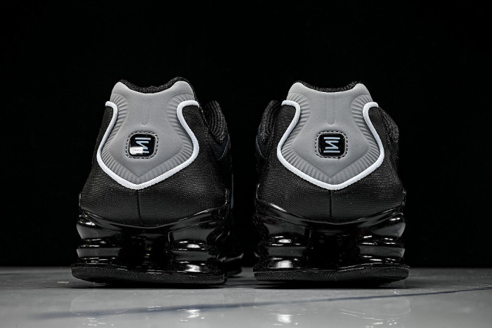 IF6202-002 SHOX TL BLACK/CELESTINE BLUE/COOL GREY