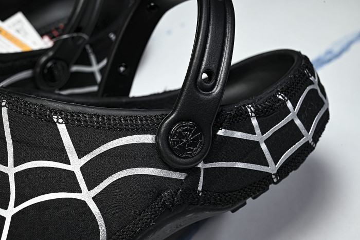 211489-90H FASHIONABLE RUBBER-SOLED FRONT-OPENING SLIPPERS BLACK/SILVER