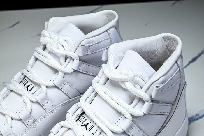 IV7639-100 JORDAN 11 RETRO WHITE/WHITE/WHITE