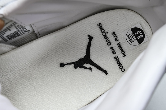 IV7639-100 JORDAN 11 RETRO WHITE/WHITE/WHITE