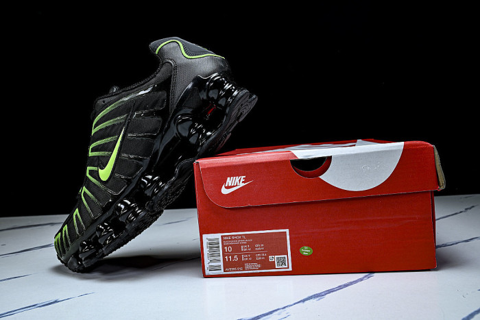 AV3595-012 SHOX TL BLACK/BLACK/GREEN STRIKE