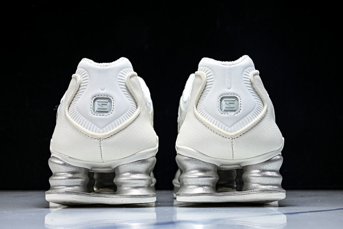 AR3566- 103 SHOX TL SAIL/SAIL/SAIL