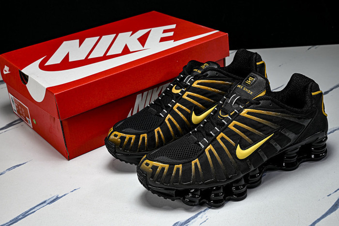 AV3595 -013 SHOX TL BLACK/UNIVERSITY GOLD