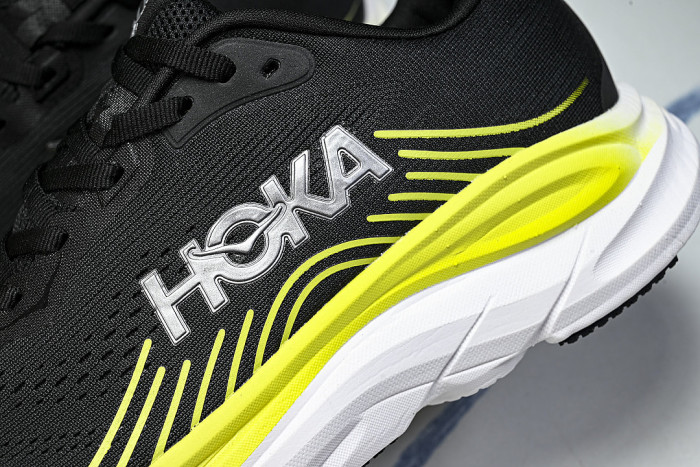 1176572 BKCS ONE CLIFTON 11 LIGHTWEIGHT AND BREATHABLE MESH RUNNING SHOES BLACK/YELLOW