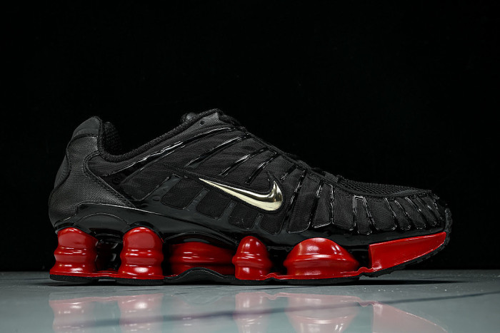 CI0987- 001 SHOX TL BLACK/METALLIC SILVER-UNIVERSITY RED
