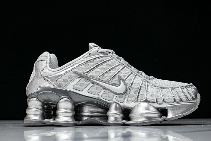 AR3566 -003 SHOX TL PURE PLATINUM/METALLIC SILVER